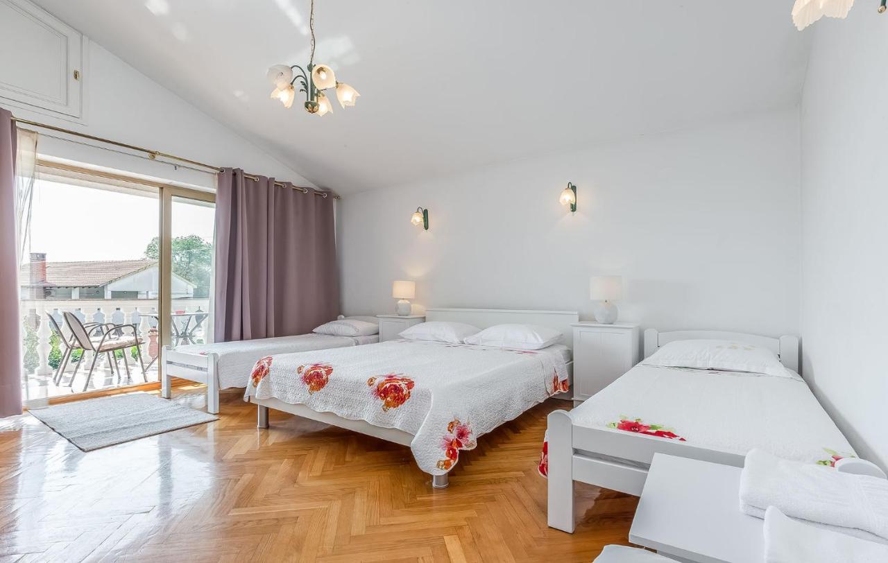 Apartments And Rooms Lago Rupa Exterior foto