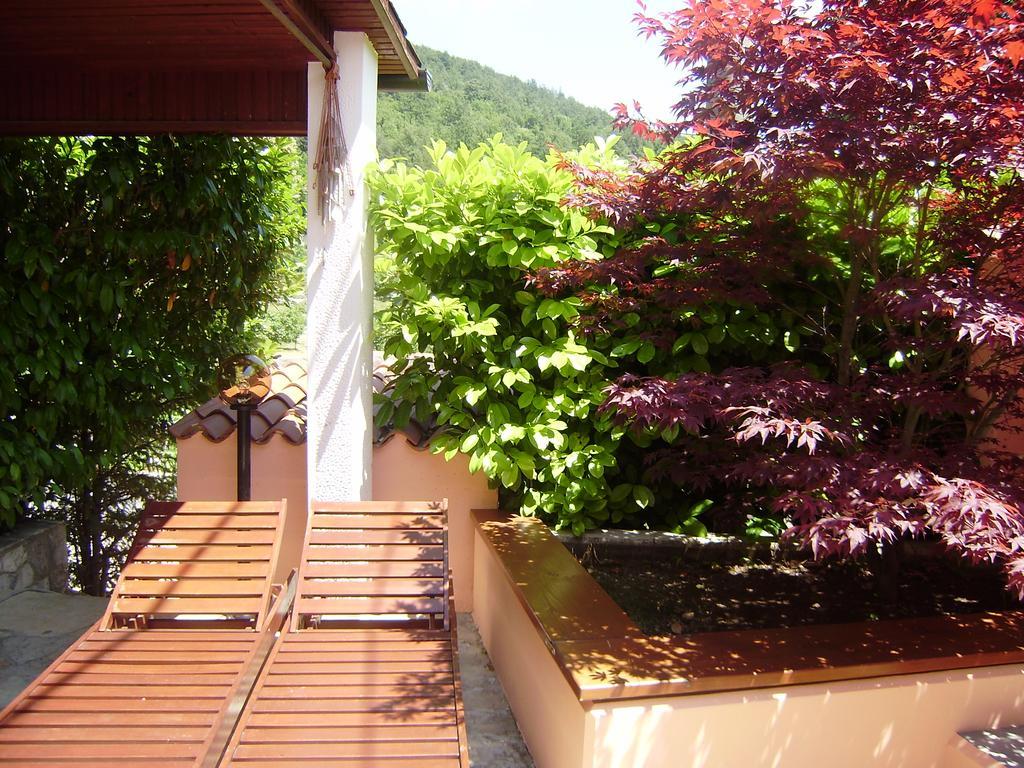 Apartments And Rooms Lago Rupa Exterior foto