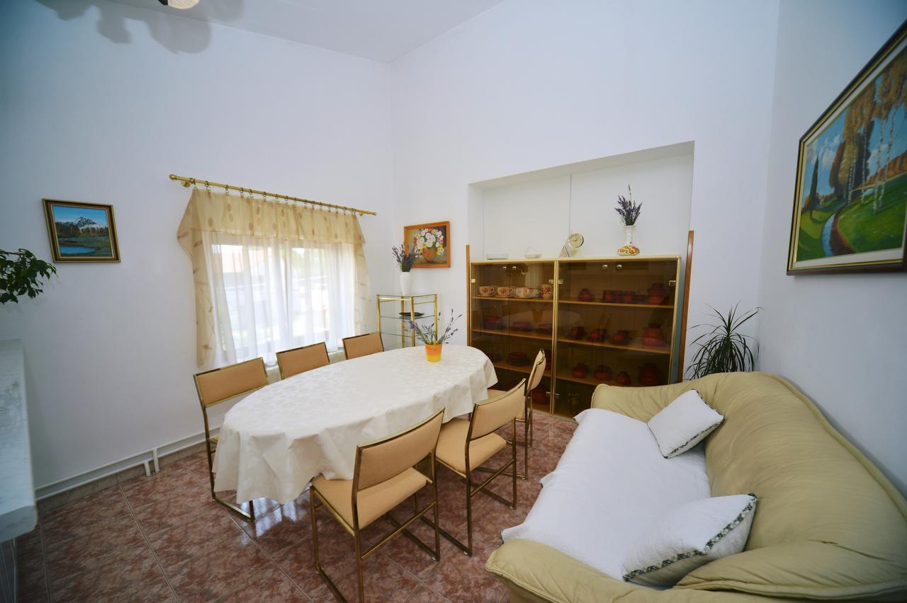 Apartments And Rooms Lago Rupa Exterior foto